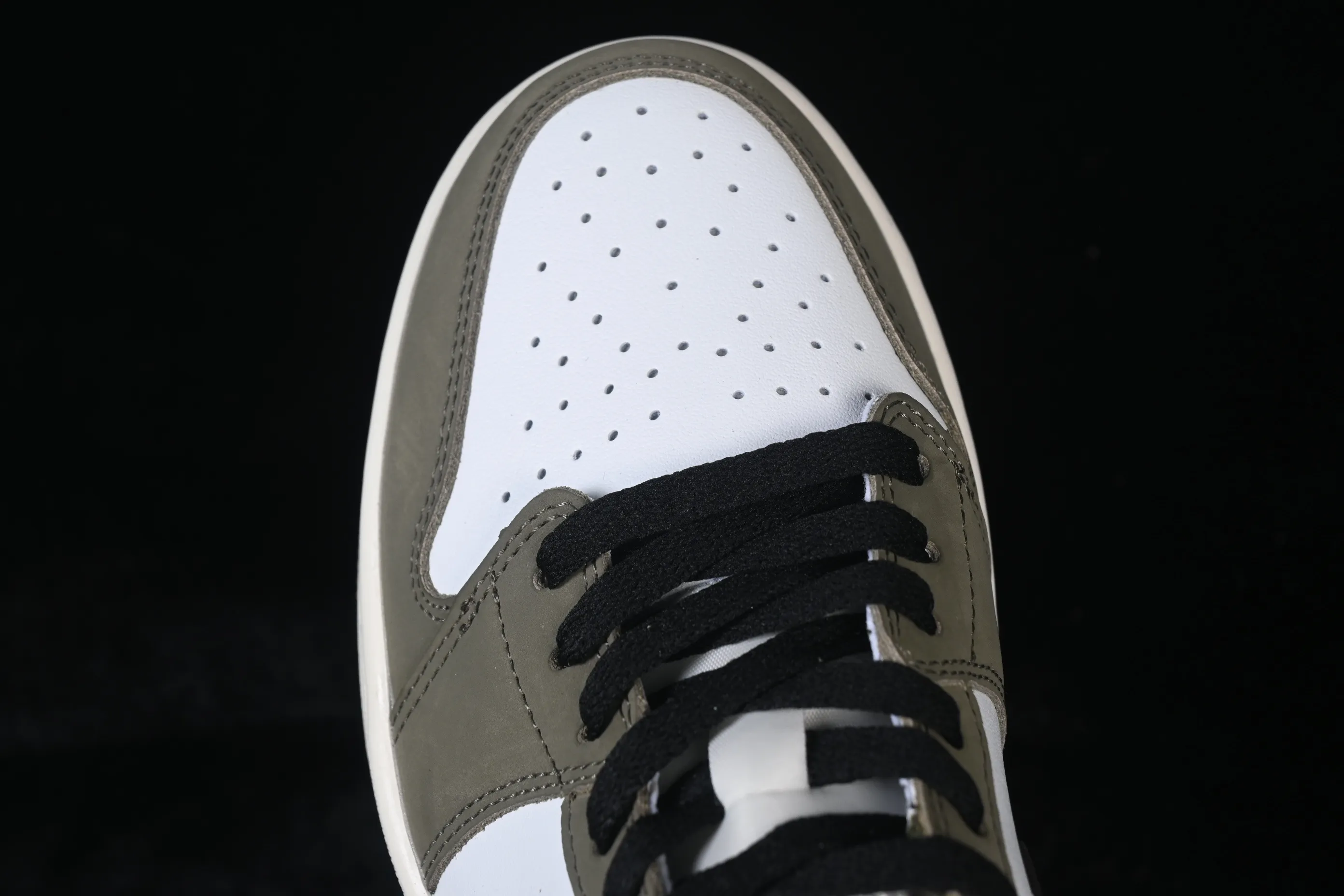 All categories Air Jordan Jordan series basketball shoes Air Jordan 1 Low Z version Travis Scott x Air Jordan 1 Low OG AJ1 Joe 1 undercut low top HQ6998-200
